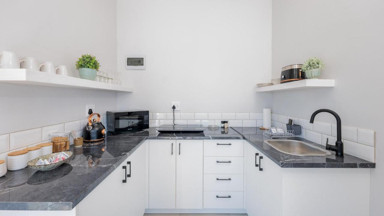 34.4 Degrees South Studio Apartment Agulhas Esterno foto